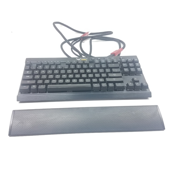 Corsair K65 RGB Gaming Keyboard - Picture 7 of 11